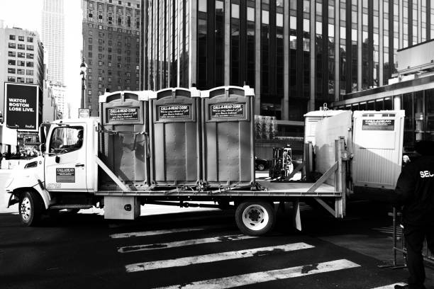 Best Luxury portable toilet rental  in Brent, AL
